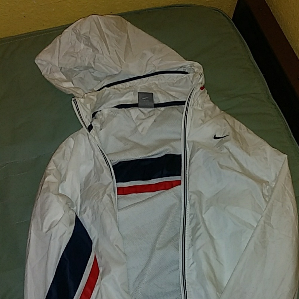 White Nike windbreaker